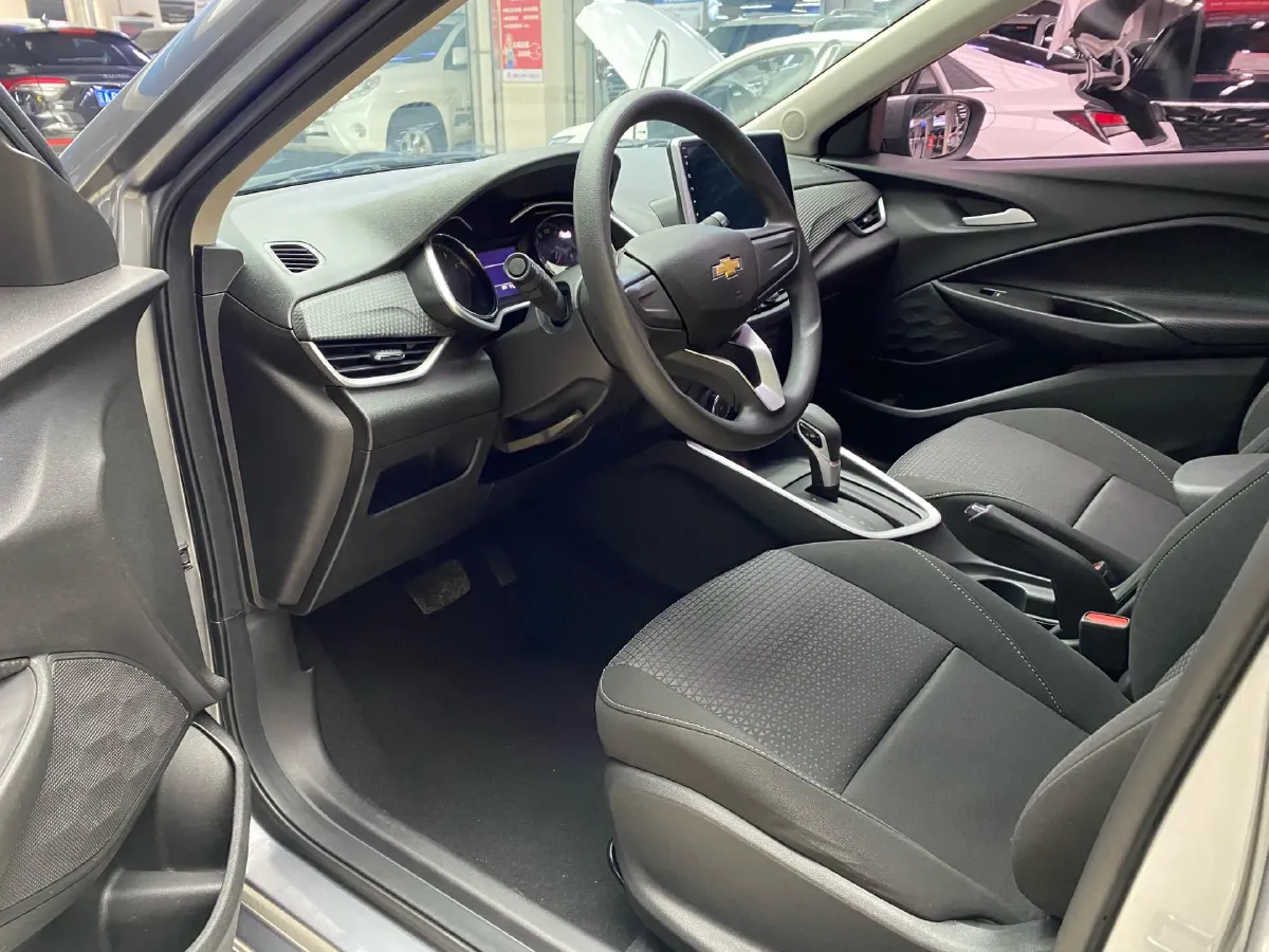 2020 Chevrolet Cavalier 1.0T 125HP L3 6AT,autocango,china used car exporter,china ev exporter,chinese used car exporter,chinese used ev exporter