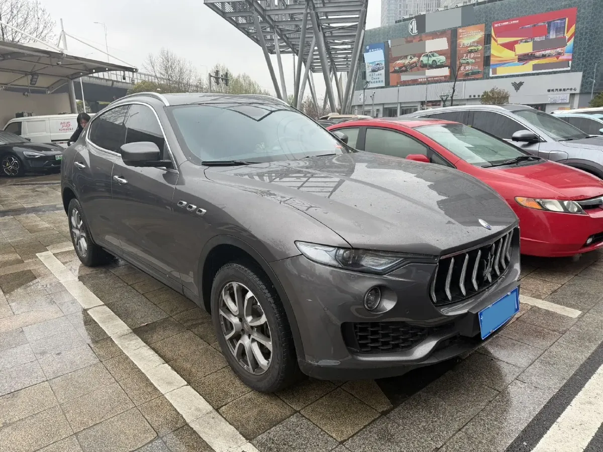 2018 Maserati Levante 3.0T 350HP V6 8AT,autocango,china used car exporter,china ev exporter,chinese used car exporter,chinese used ev exporter