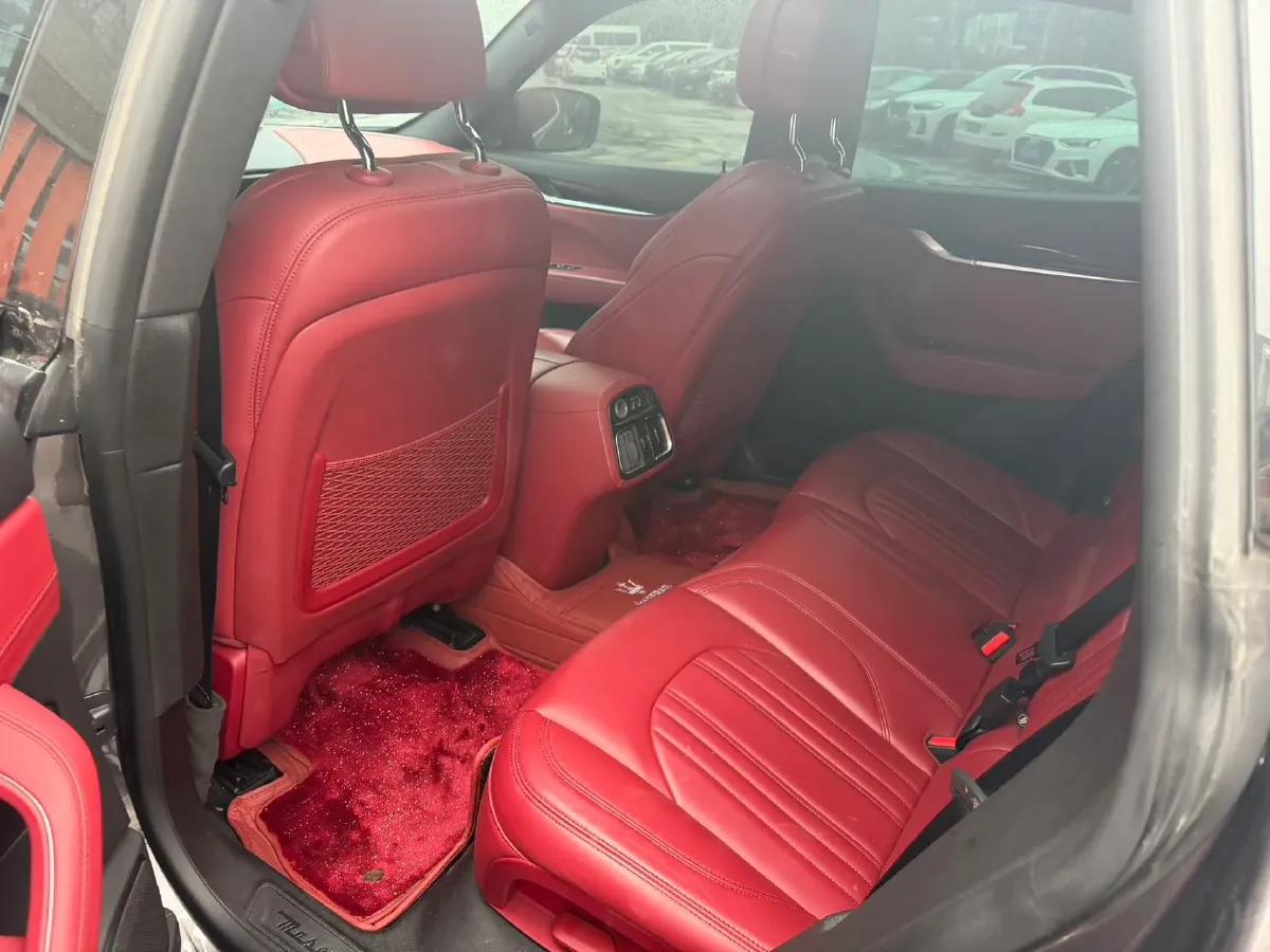 2018 Maserati Levante 3.0T 350HP V6 8AT,autocango,china used car exporter,china ev exporter,chinese used car exporter,chinese used ev exporter