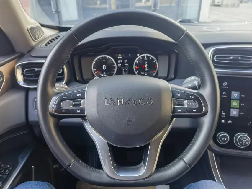 2019 Beijing BJ40 2.0T 218HP L4 6AT,autocango,china used car exporter,china ev exporter,chinese used car exporter,chinese used ev exporter