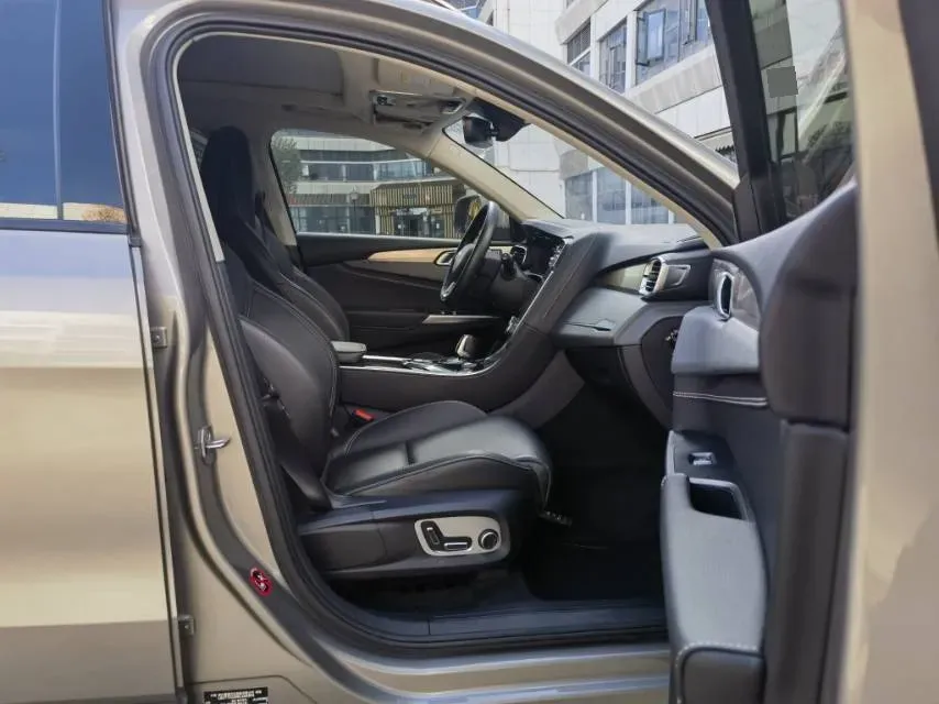 2019 Beijing BJ40 2.0T 218HP L4 6AT,autocango,china used car exporter,china ev exporter,chinese used car exporter,chinese used ev exporter