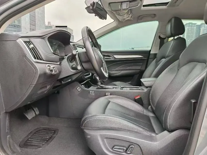 2017 Roewe i6 1.5T 169HP L4 7DCT,autocango,china used car exporter,china ev exporter,chinese used car exporter,chinese used ev exporter