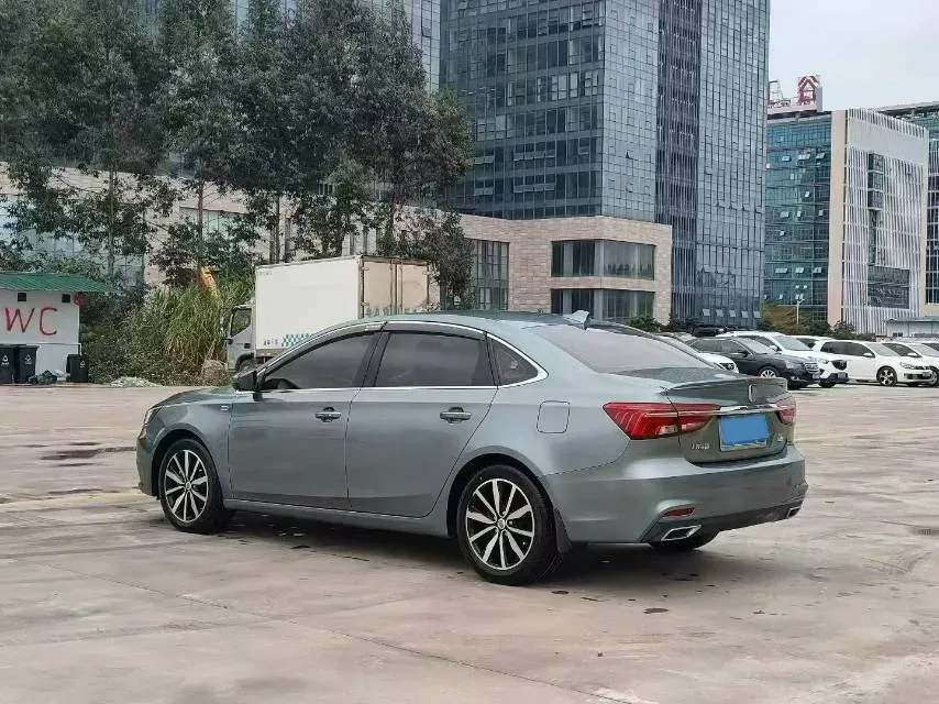 2017 Roewe i6 1.5T 169HP L4 7DCT,autocango,china used car exporter,china ev exporter,chinese used car exporter,chinese used ev exporter