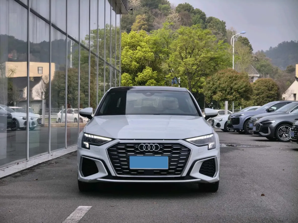 2024 Audi A3 1.4T 150HP L4 7DCT,autocango,china used car exporter,china ev exporter,chinese used car exporter,chinese used ev exporter