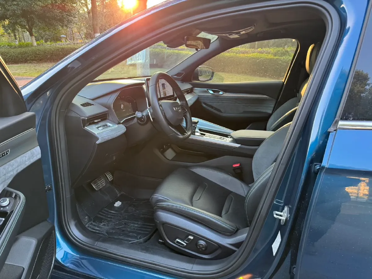 2023 Geely Preface 2.0T 190HP L4 7DCT,autocango,china used car exporter,china ev exporter,chinese used car exporter,chinese used ev exporter