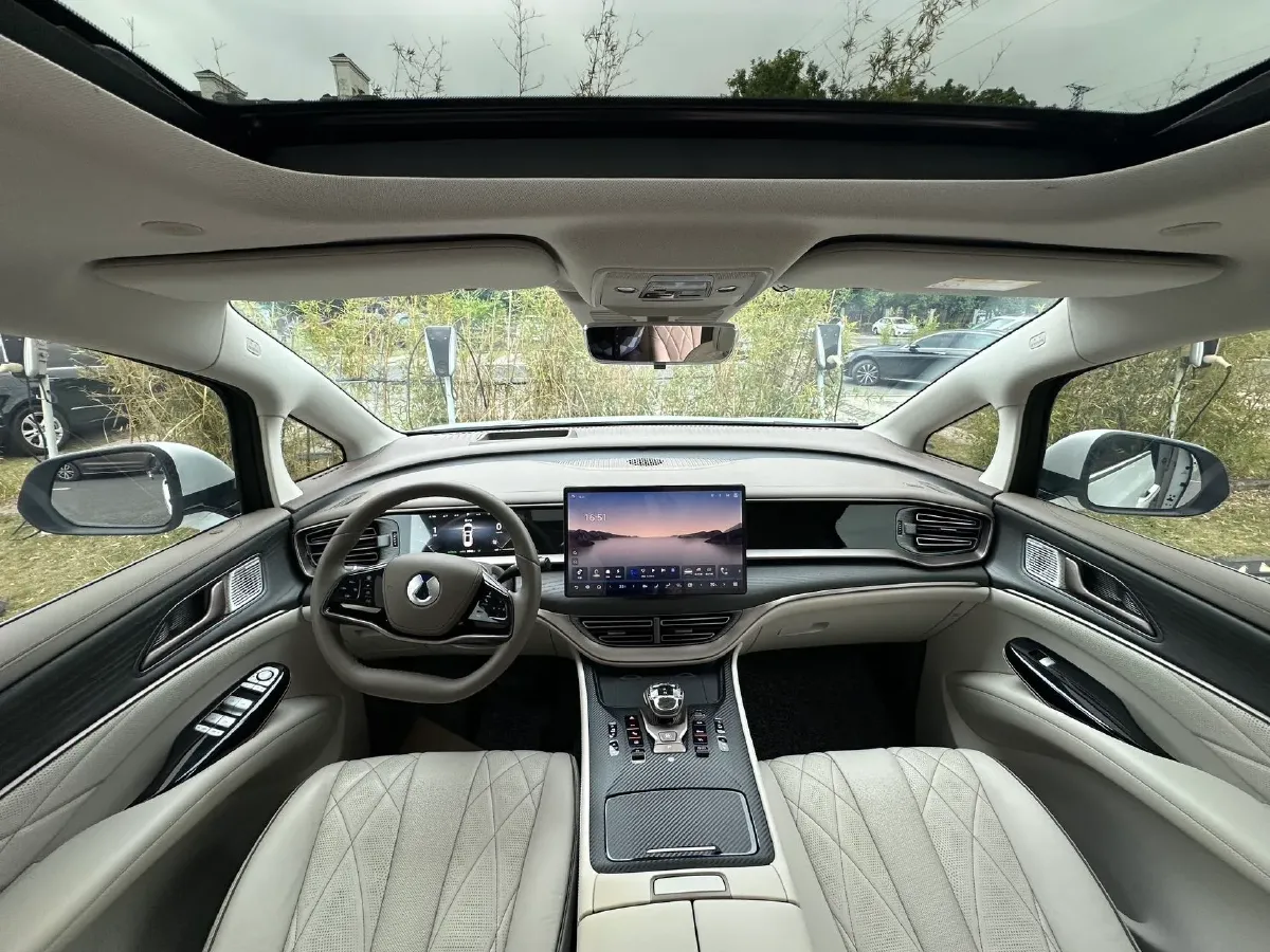 2022 Mercedes-Benz GLC Class 2.0T 197HP L4 9AT,autocango,china used car exporter,china ev exporter,chinese used car exporter,chinese used ev exporter