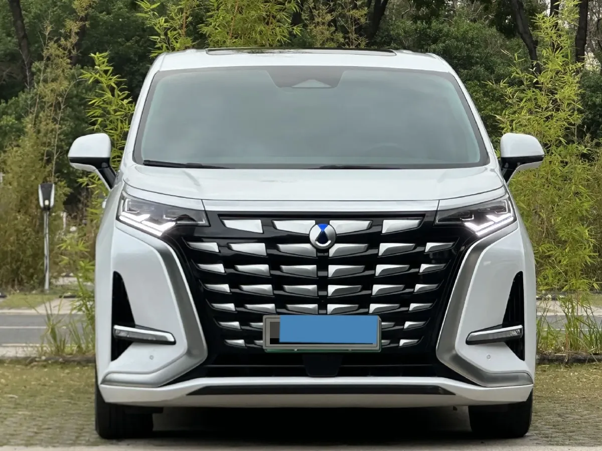 2022 Mercedes-Benz GLC Class 2.0T 197HP L4 9AT,autocango,china used car exporter,china ev exporter,chinese used car exporter,chinese used ev exporter