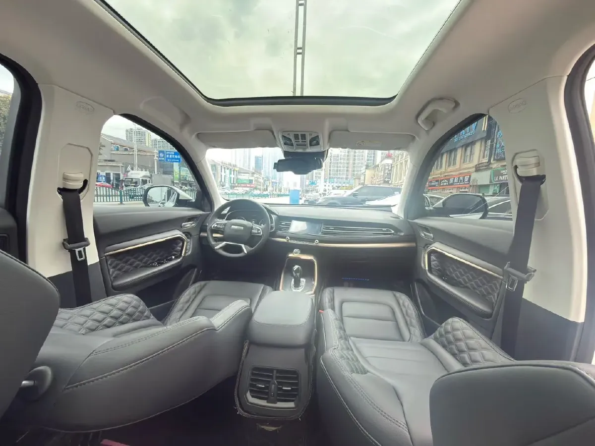 2021 Haval H6 1.5T 169HP L4 7DCT,autocango,china used car exporter,china ev exporter,chinese used car exporter,chinese used ev exporter