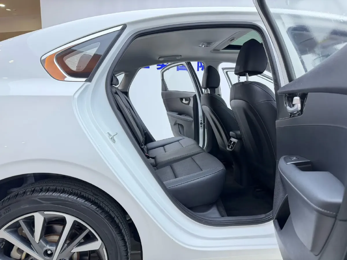 2021 Kia K3 1.5L 115HP L4 CVT,autocango,china used car exporter,china ev exporter,chinese used car exporter,chinese used ev exporter