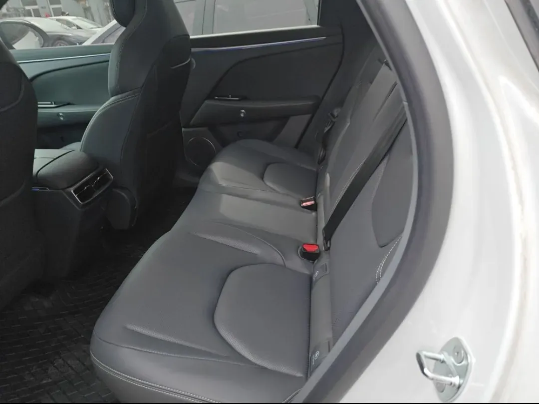 2026 ARCFOX αT5 BEV,autocango,china used car exporter,china ev exporter,chinese used car exporter,chinese used ev exporter