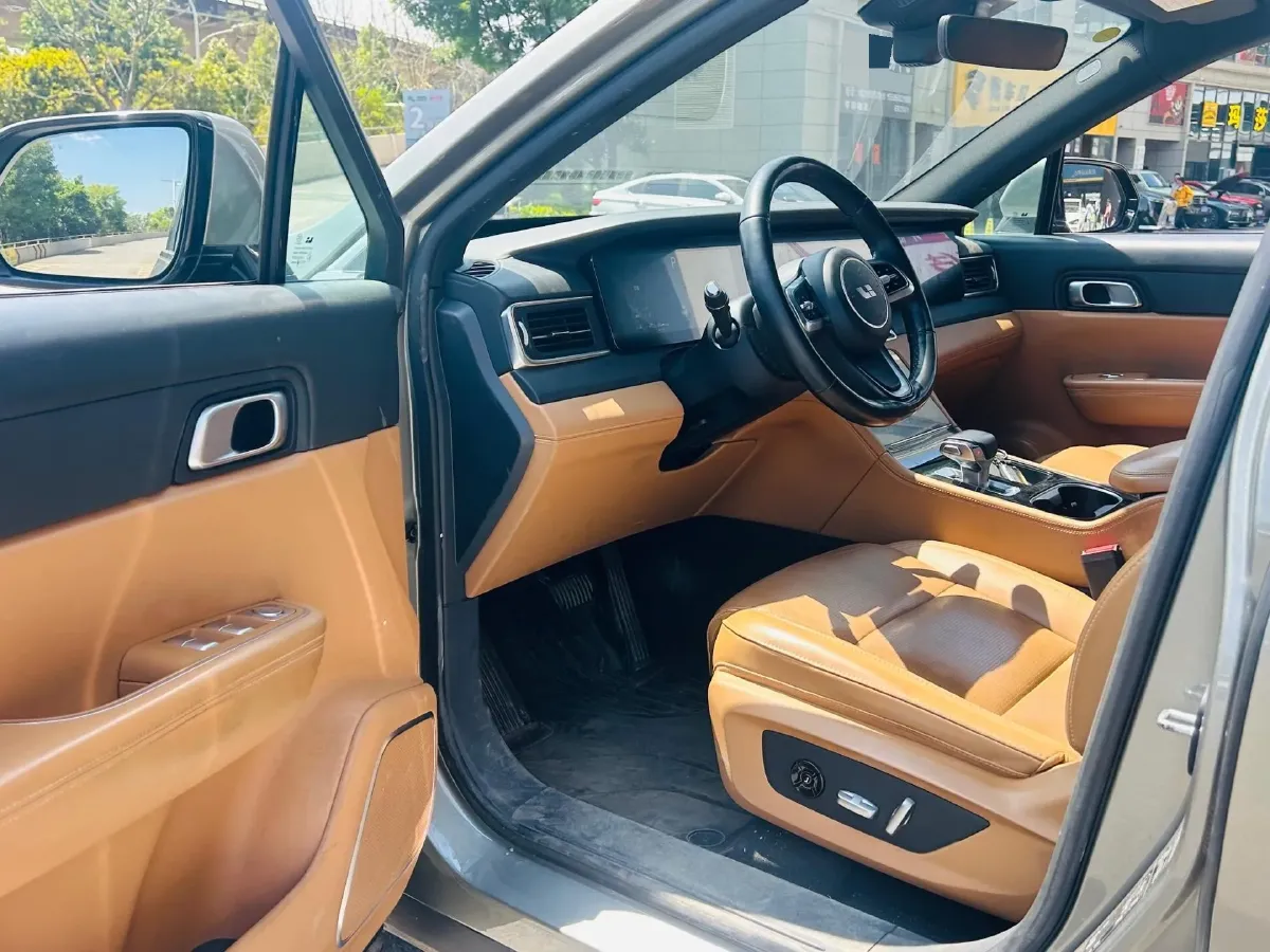 2021 Li ONE Range Extended 131HP REEV 40.5KWH,autocango,china used car exporter,china ev exporter,chinese used car exporter,chinese used ev exporter