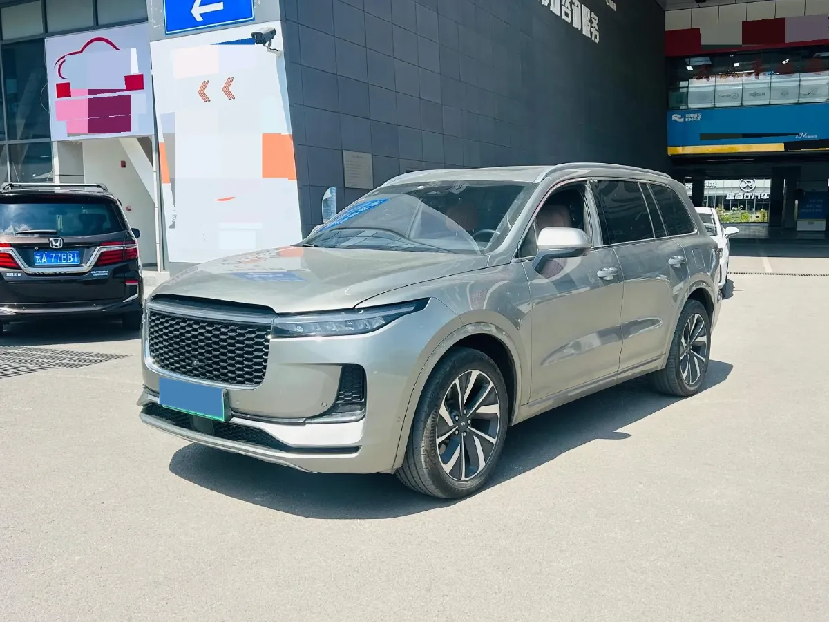 2021 Li ONE Range Extended 131HP REEV 40.5KWH,autocango,china used car exporter,china ev exporter,chinese used car exporter,chinese used ev exporter