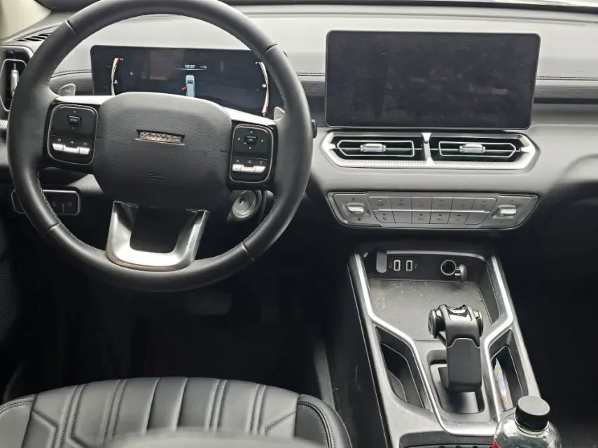 2023 Haval H5 2.0T 166HP L4 8AT,autocango,china used car exporter,china ev exporter,chinese used car exporter,chinese used ev exporter