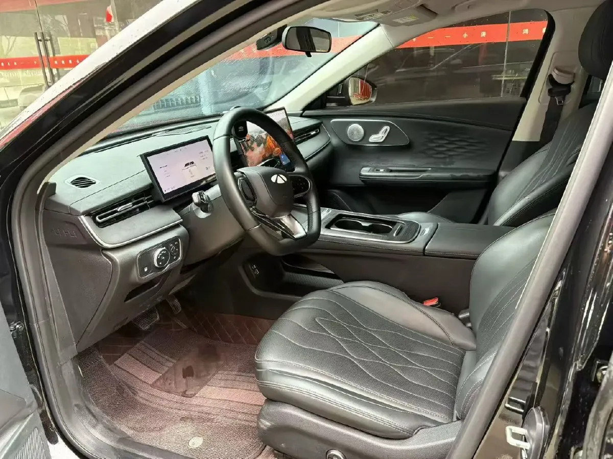 2025 Fulwin FulwinA8L 1.5T 156HP L4 1DHT PHEV 18.67KWH,autocango,china used car exporter,china ev exporter,chinese used car exporter,chinese used ev exporter