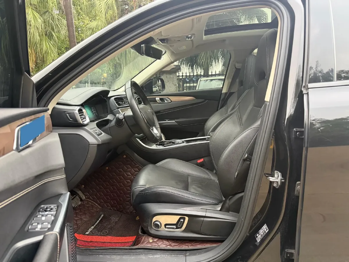 2019 LYNK&CO 01 2.0T 190HP L4 6AT,autocango,china used car exporter,china ev exporter,chinese used car exporter,chinese used ev exporter