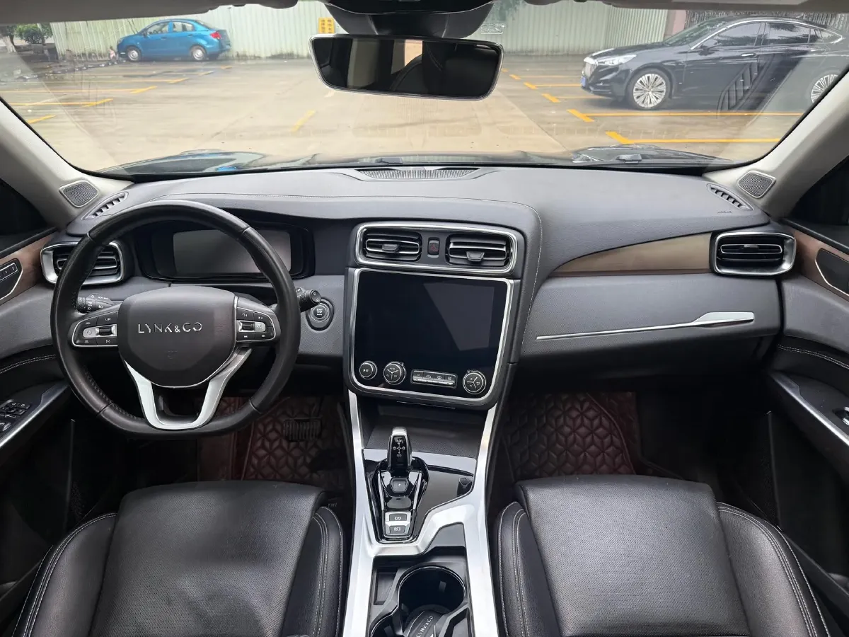 2019 LYNK&CO 01 2.0T 190HP L4 6AT,autocango,china used car exporter,china ev exporter,chinese used car exporter,chinese used ev exporter