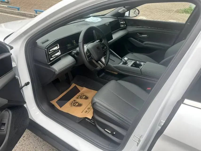 2024 GAC Trumpchi Empow 1.5T 177HP L4 7DCT,autocango,china used car exporter,china ev exporter,chinese used car exporter,chinese used ev exporter