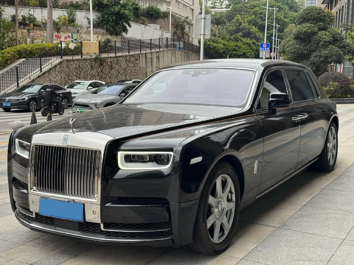 2018 Rolls-Royce Phantom 6.7T 571HP V12 8AT,autocango,china used car exporter,china ev exporter,chinese used car exporter,chinese used ev exporter
