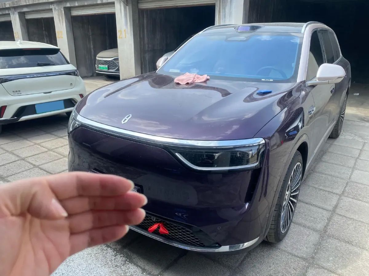 2025 AITO AITO M8 BEV,autocango,china used car exporter,china ev exporter,chinese used car exporter,chinese used ev exporter