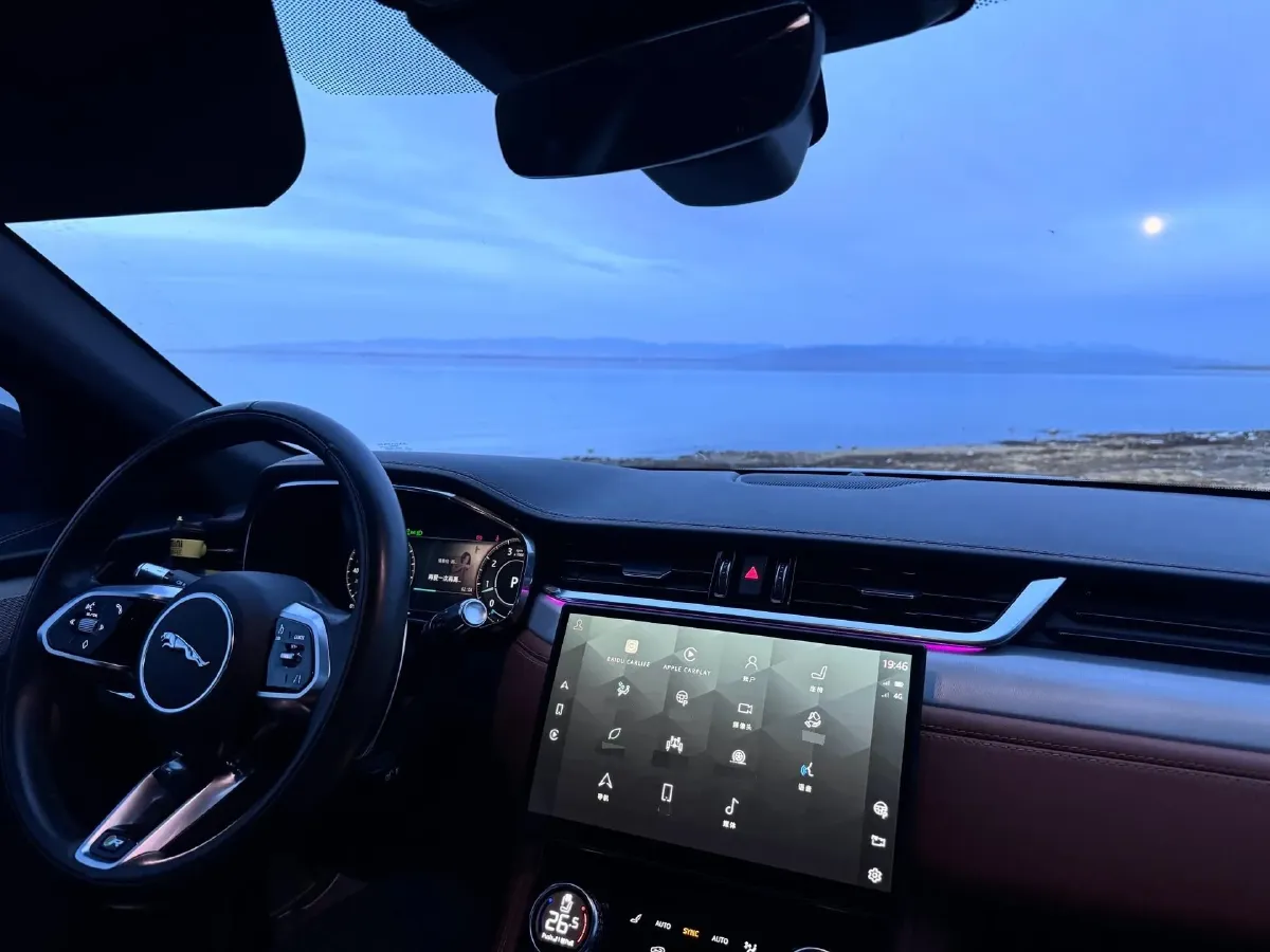 2021 Jaguar F-PACE 2.0T 250HP L4 8AT,autocango,china used car exporter,china ev exporter,chinese used car exporter,chinese used ev exporter