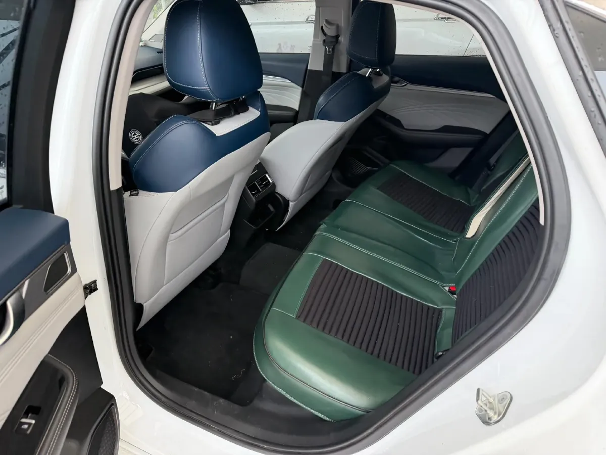 2021 Geely Preface 2.0T 190HP L4 7DCT,autocango,china used car exporter,china ev exporter,chinese used car exporter,chinese used ev exporter