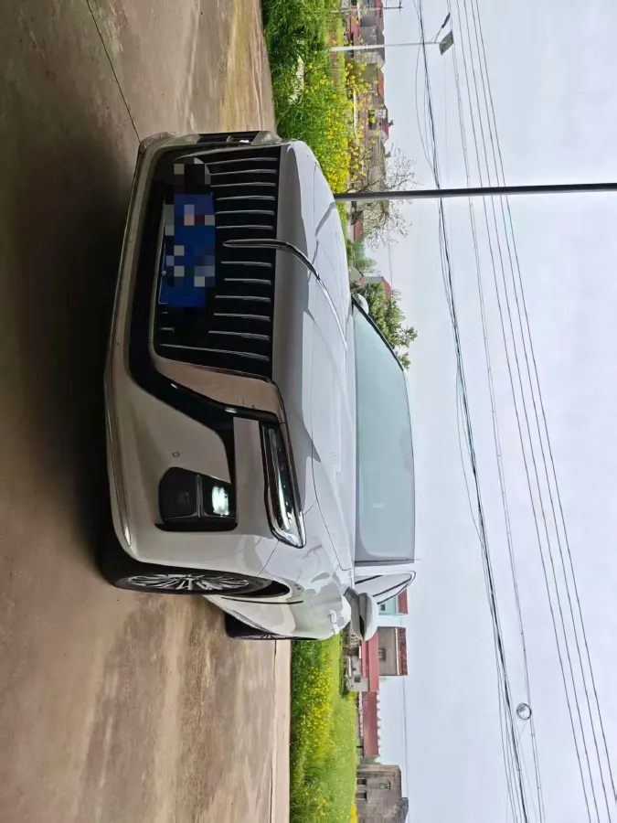 2023 HongQi H5 2.0T 224HP L4 8AT,autocango,china used car exporter,china ev exporter,chinese used car exporter,chinese used ev exporter