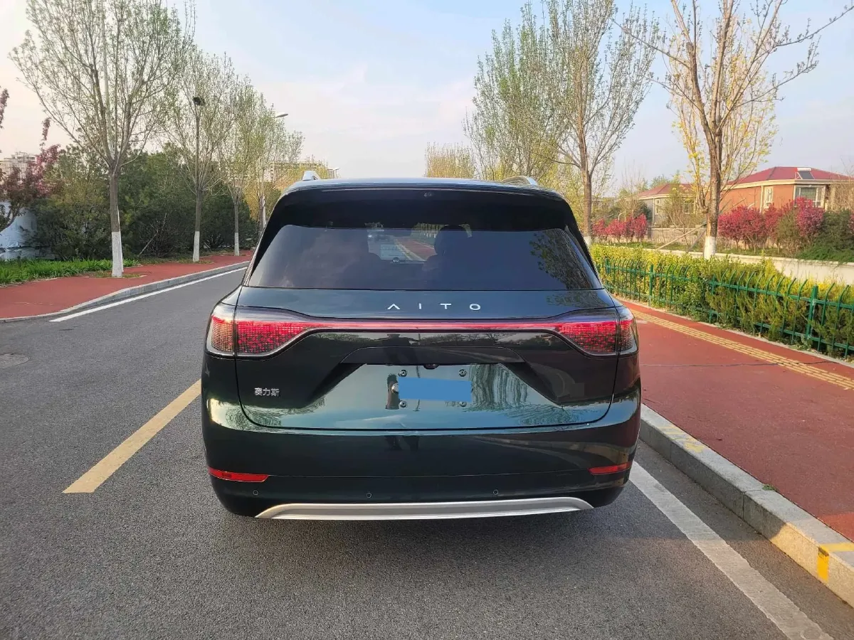 2024 AITO AITO M9 1.5T 152HP L4 REEV 42KWH,autocango,china used car exporter,china ev exporter,chinese used car exporter,chinese used ev exporter
