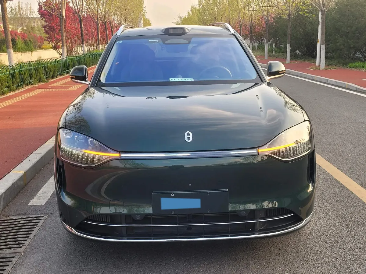 2024 AITO AITO M9 1.5T 152HP L4 REEV 42KWH,autocango,china used car exporter,china ev exporter,chinese used car exporter,chinese used ev exporter