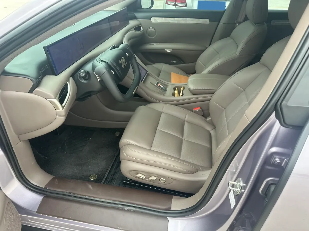 2025 IM L6 BEV,autocango,china used car exporter,china ev exporter,chinese used car exporter,chinese used ev exporter