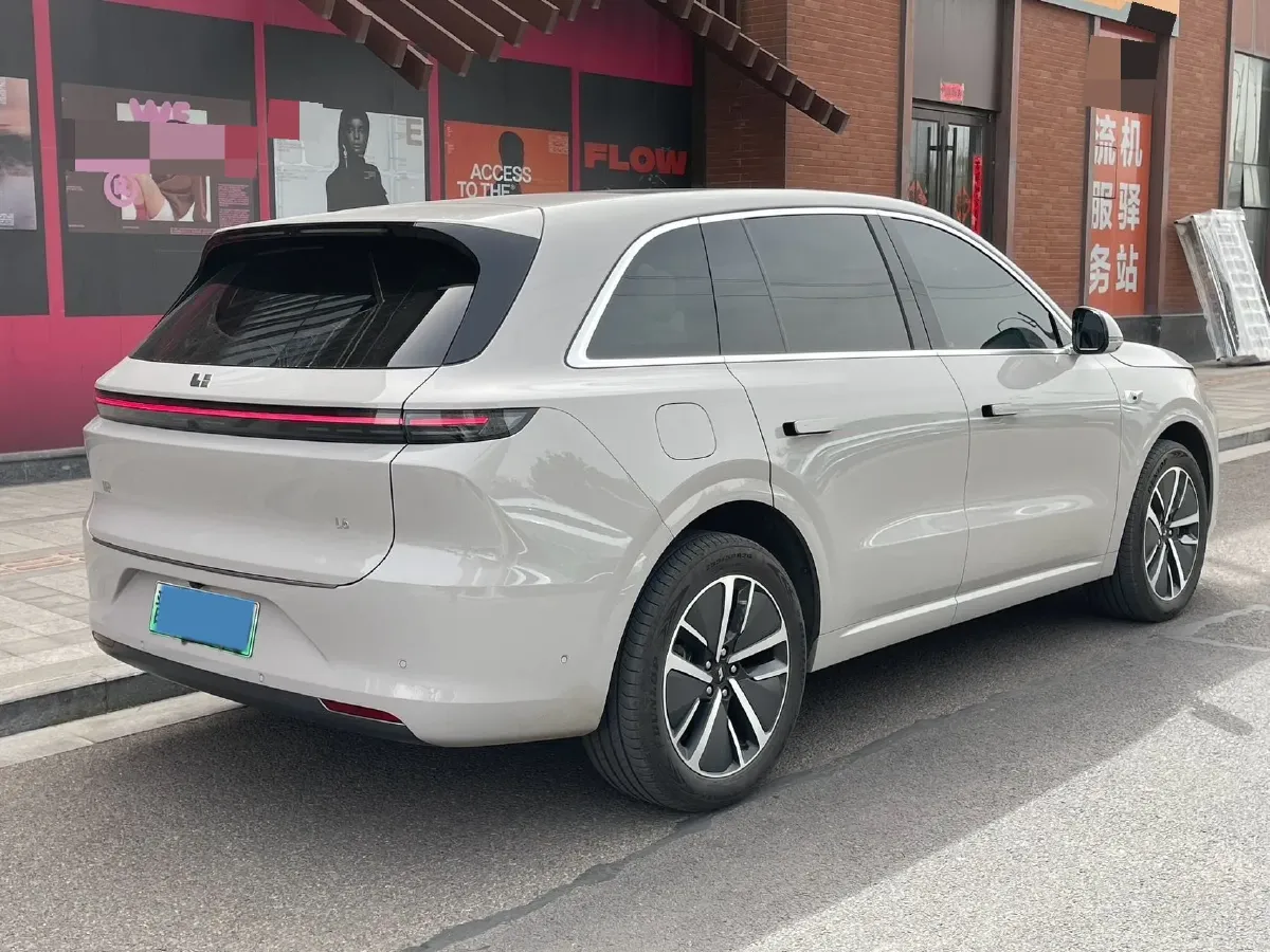 2024 Li L6 Range Extended 154HP L4 REEV 36.8KWH,autocango,china used car exporter,china ev exporter,chinese used car exporter,chinese used ev exporter