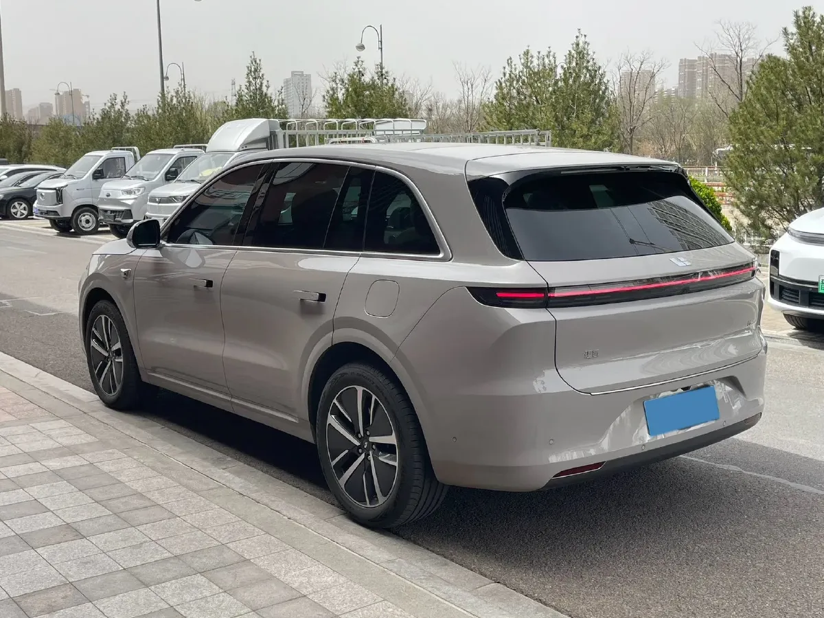 2024 Li L6 Range Extended 154HP L4 REEV 36.8KWH,autocango,china used car exporter,china ev exporter,chinese used car exporter,chinese used ev exporter