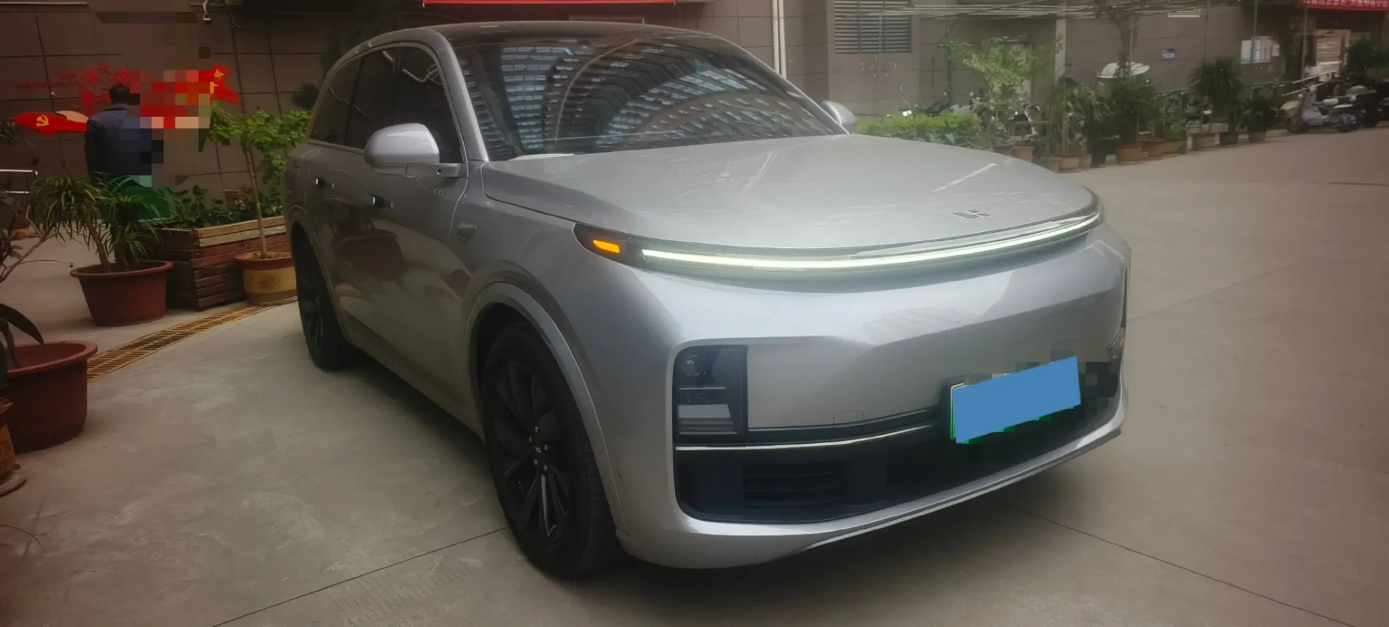 2023 Li L8 Range Extended 154HP REEV 40.9KWH,autocango,china used car exporter,china ev exporter,chinese used car exporter,chinese used ev exporter
