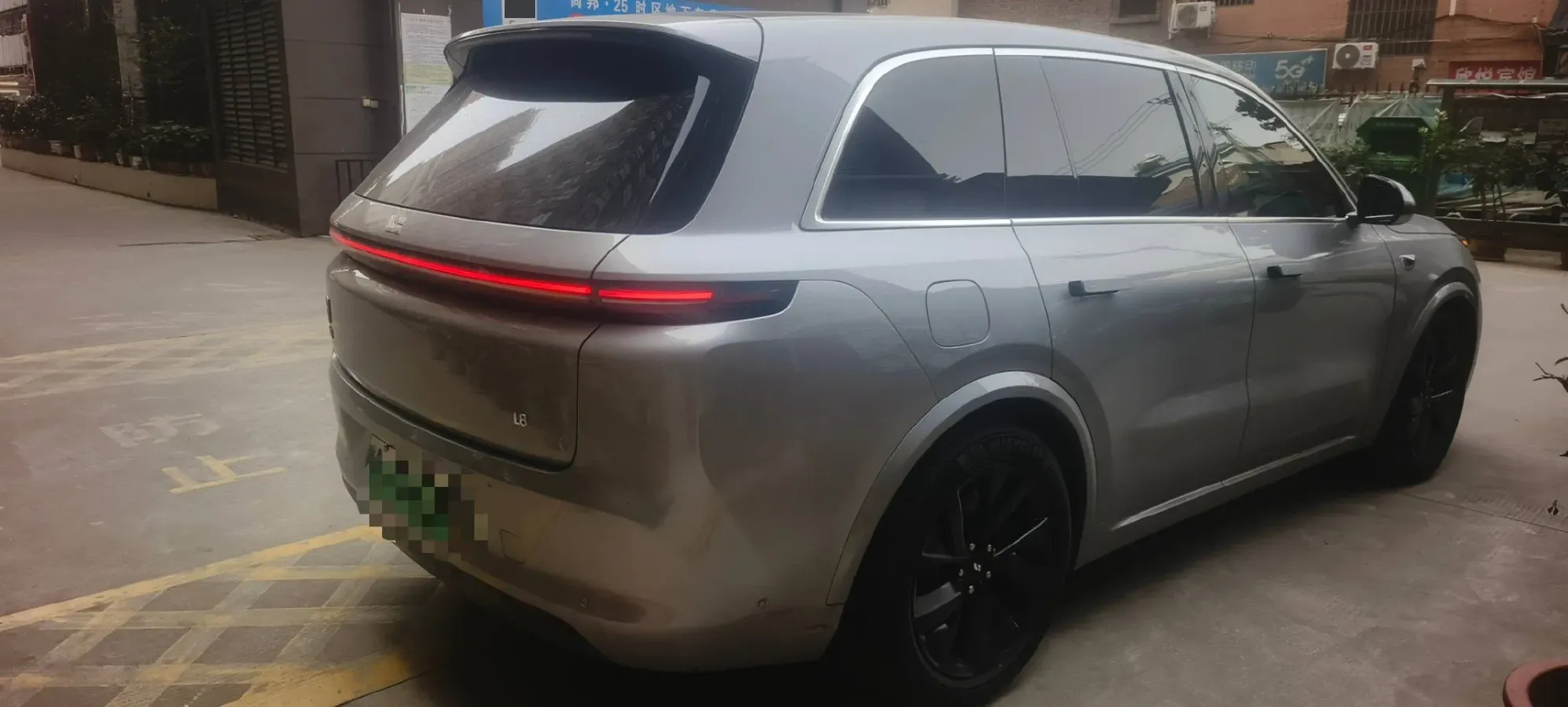 2023 Li L8 Range Extended 154HP REEV 40.9KWH,autocango,china used car exporter,china ev exporter,chinese used car exporter,chinese used ev exporter