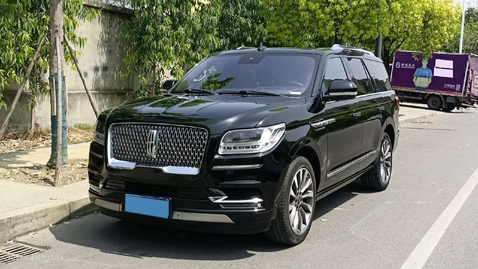 2018 Lincoln Navigator 3.5T 415HP V6 10AT,autocango,china used car exporter,china ev exporter,chinese used car exporter,chinese used ev exporter