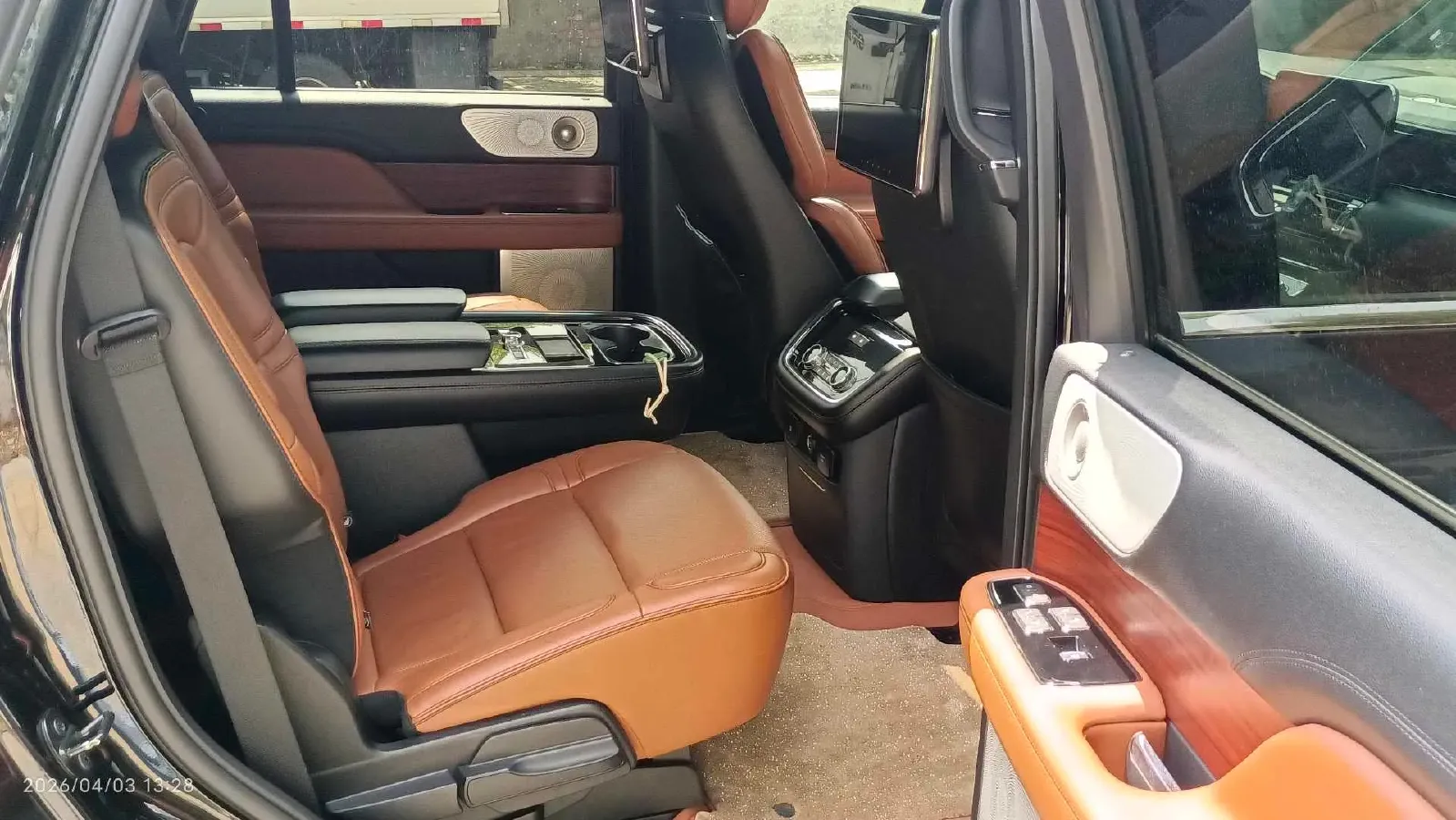 2018 Lincoln Navigator 3.5T 415HP V6 10AT,autocango,china used car exporter,china ev exporter,chinese used car exporter,chinese used ev exporter