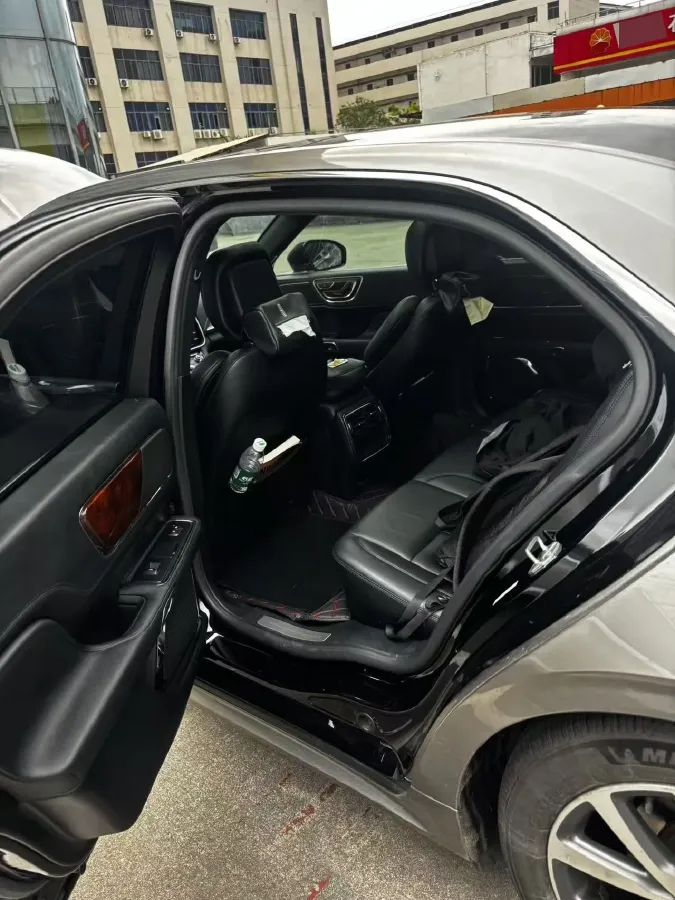 2017 Lincoln Continental 2.0T 261HP L4 6AT,autocango,china used car exporter,china ev exporter,chinese used car exporter,chinese used ev exporter