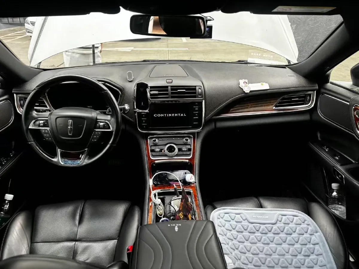 2017 Lincoln Continental 2.0T 261HP L4 6AT,autocango,china used car exporter,china ev exporter,chinese used car exporter,chinese used ev exporter