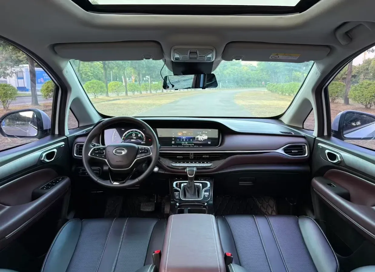 2021 GAC Trumpchi M6 1.5T 169HP L4 7DCT,autocango,china used car exporter,china ev exporter,chinese used car exporter,chinese used ev exporter