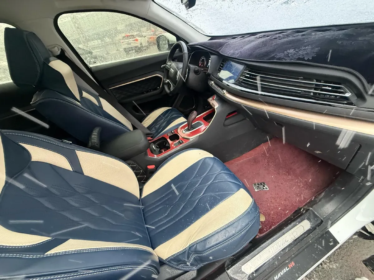 2021 Haval H6 1.5T 169HP L4 7DCT,autocango,china used car exporter,china ev exporter,chinese used car exporter,chinese used ev exporter