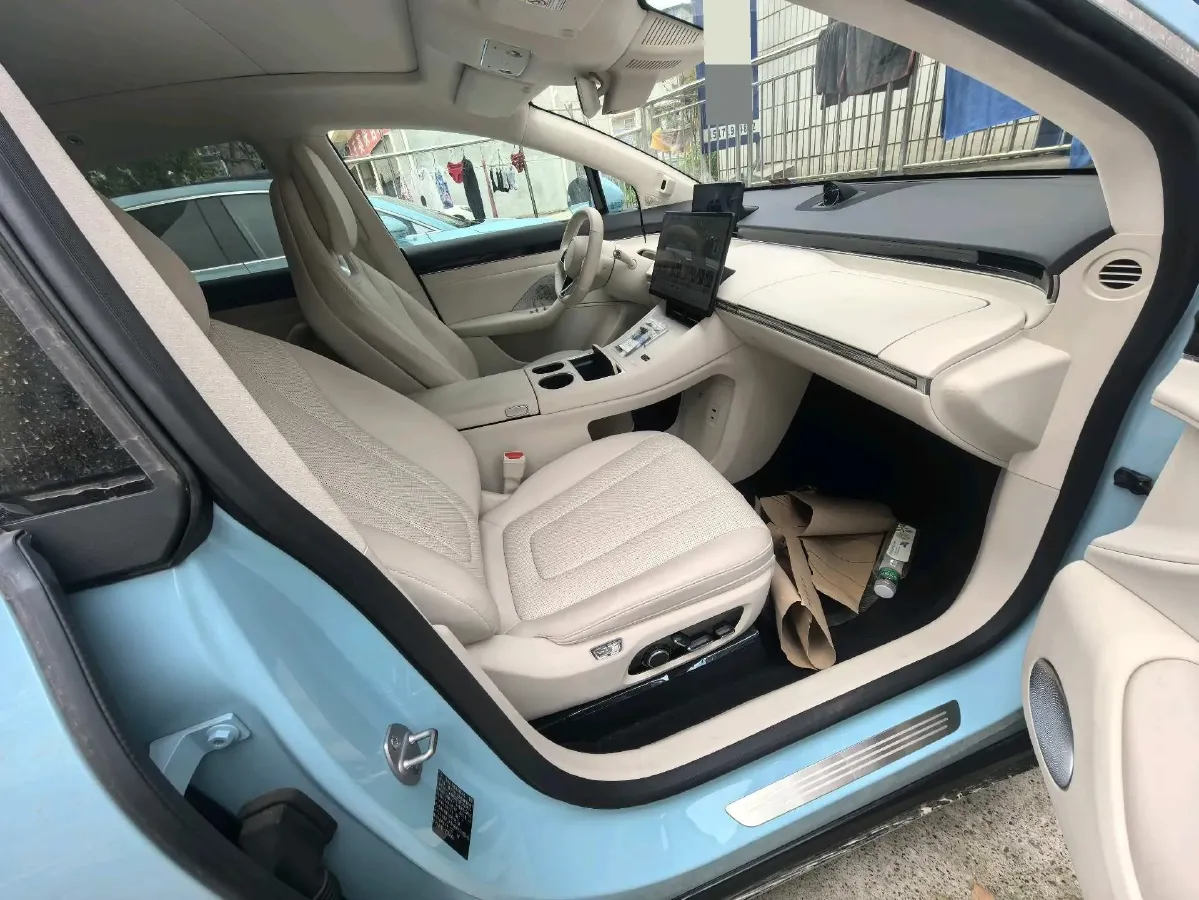 2025 Luxeed R7 REEV 156HP REEV 37KWH,autocango,china used car exporter,china ev exporter,chinese used car exporter,chinese used ev exporter