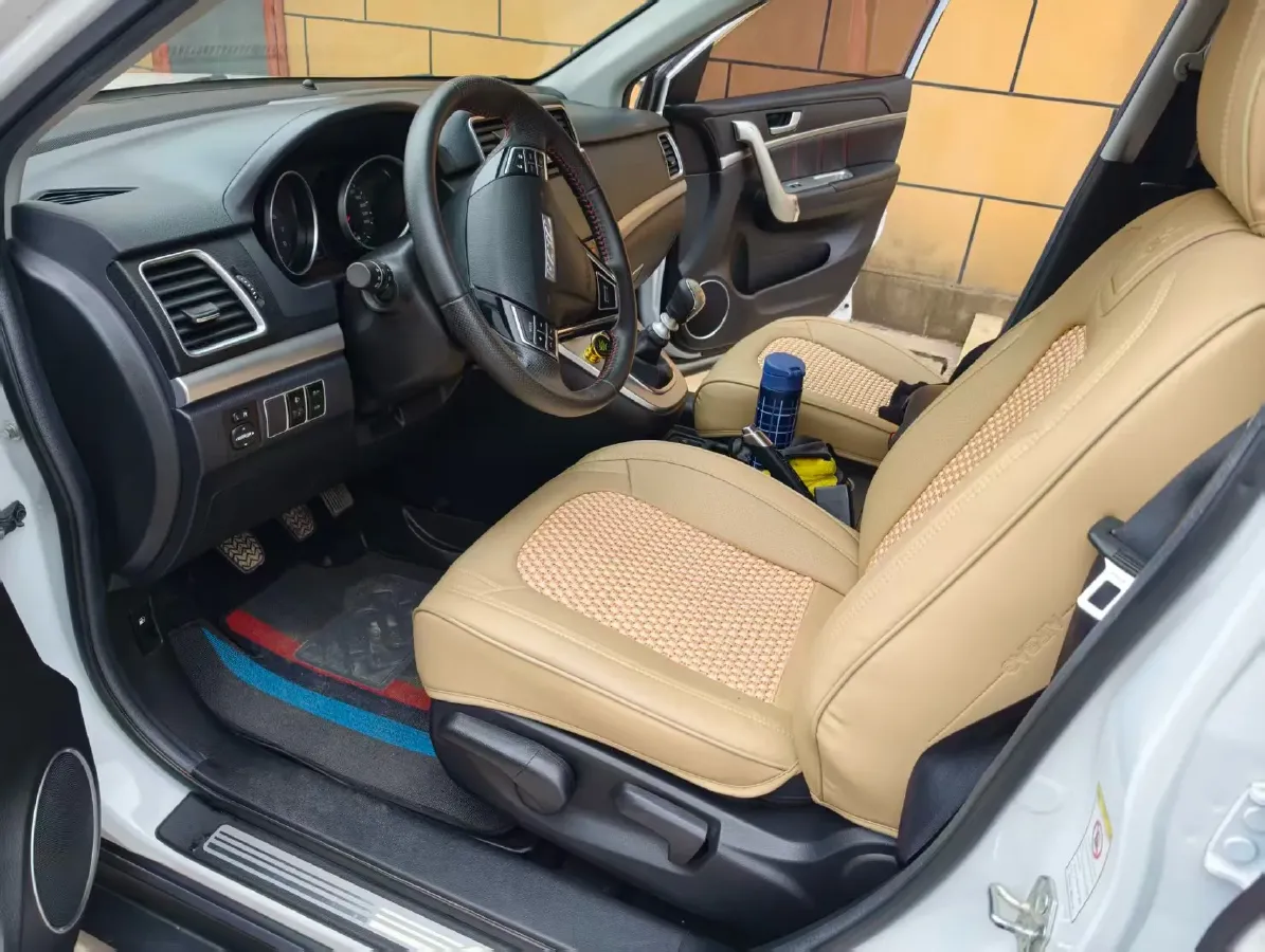 2018 Haval M6 1.5T 150HP L4 6MT,autocango,china used car exporter,china ev exporter,chinese used car exporter,chinese used ev exporter