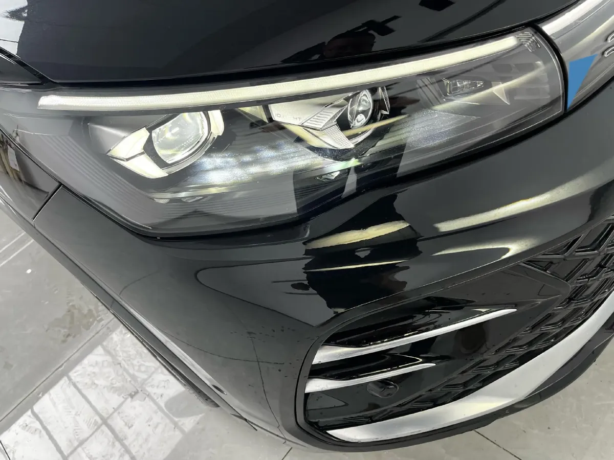 2024 Volkswagen Tiguan L 2.0T 186HP L4 7DCT,autocango,china used car exporter,china ev exporter,chinese used car exporter,chinese used ev exporter