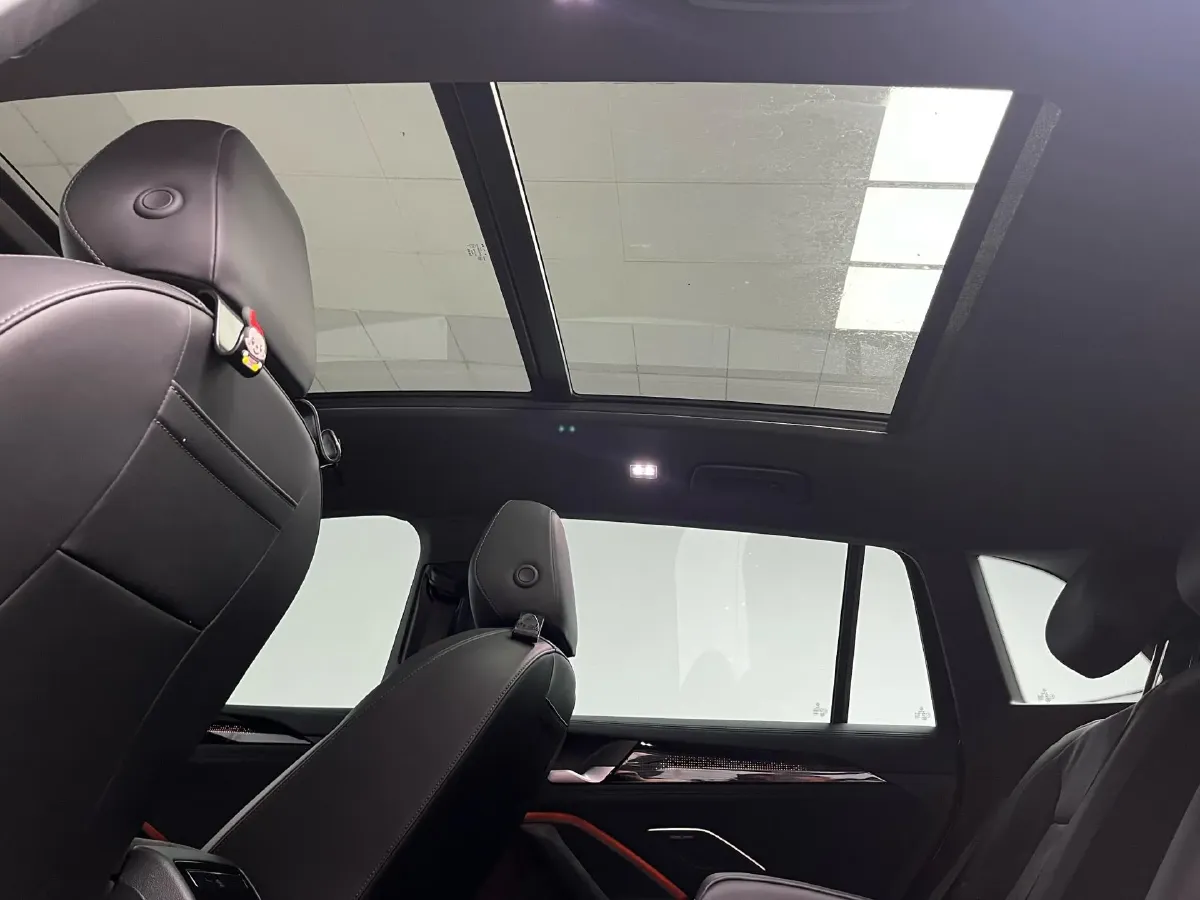 2024 Volkswagen Tiguan L 2.0T 186HP L4 7DCT,autocango,china used car exporter,china ev exporter,chinese used car exporter,chinese used ev exporter