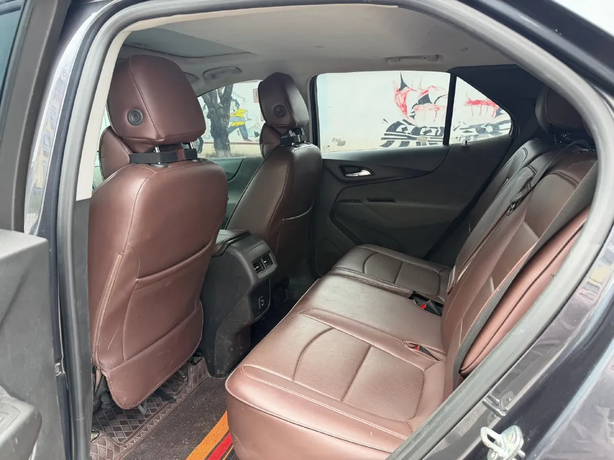2021 Chevrolet Equinox 1.5T 169HP L4 6AT,autocango,china used car exporter,china ev exporter,chinese used car exporter,chinese used ev exporter