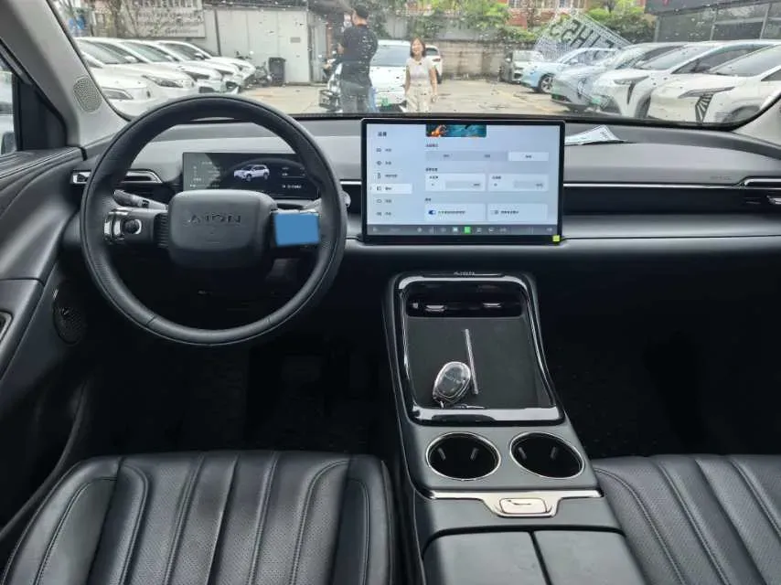 2025 HuangHai WeiLong 2.4T 218HP L4 8AT,autocango,china used car exporter,china ev exporter,chinese used car exporter,chinese used ev exporter