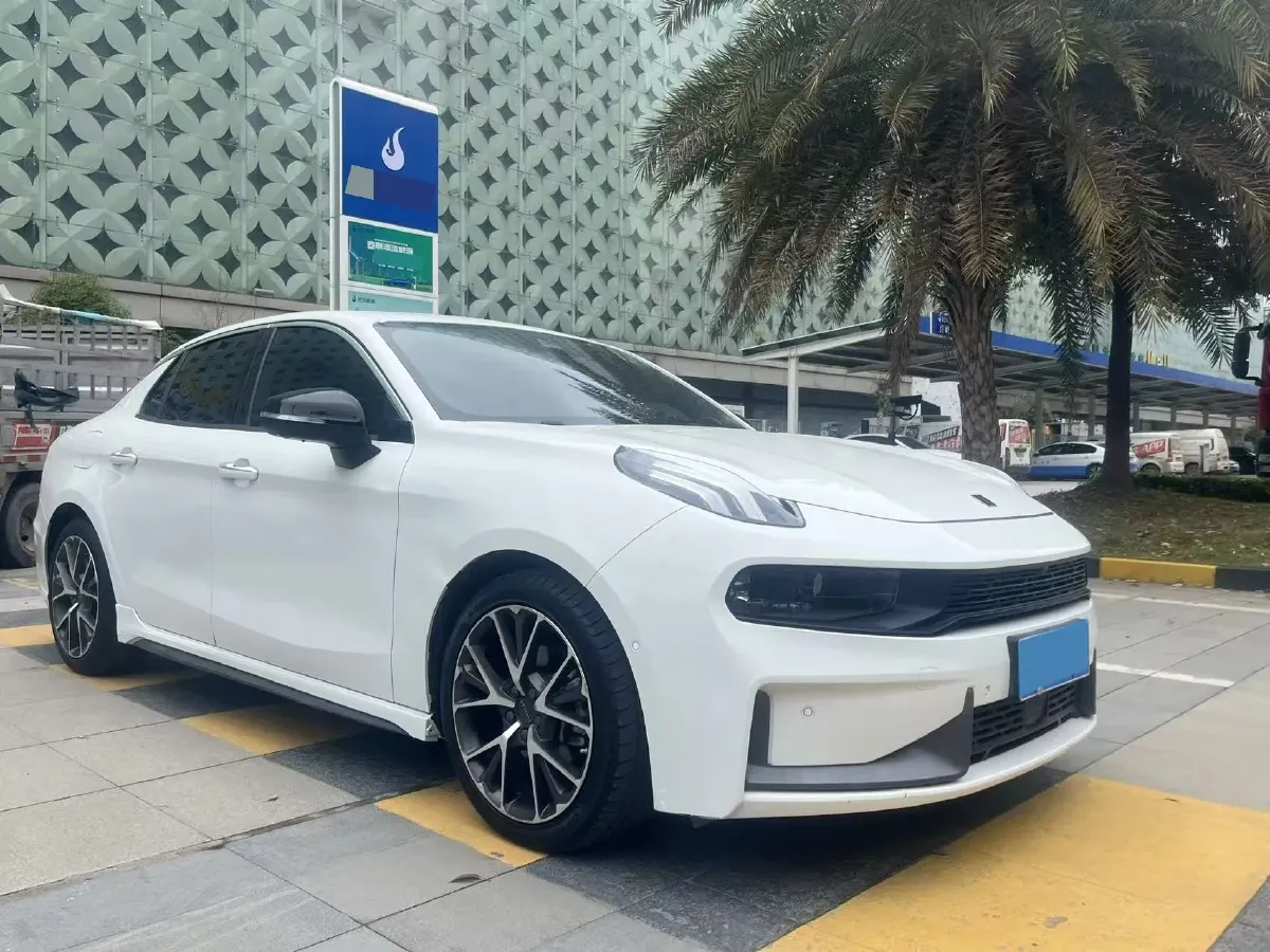 2018 Toyota C-HR 2.0L 171HP L4 CVT,autocango,china used car exporter,china ev exporter,chinese used car exporter,chinese used ev exporter