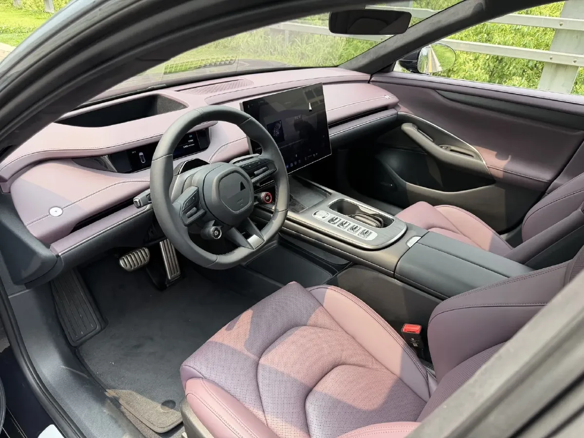 2024 MI SU7 BEV 101KWH,autocango,china used car exporter,china ev exporter,chinese used car exporter,chinese used ev exporter