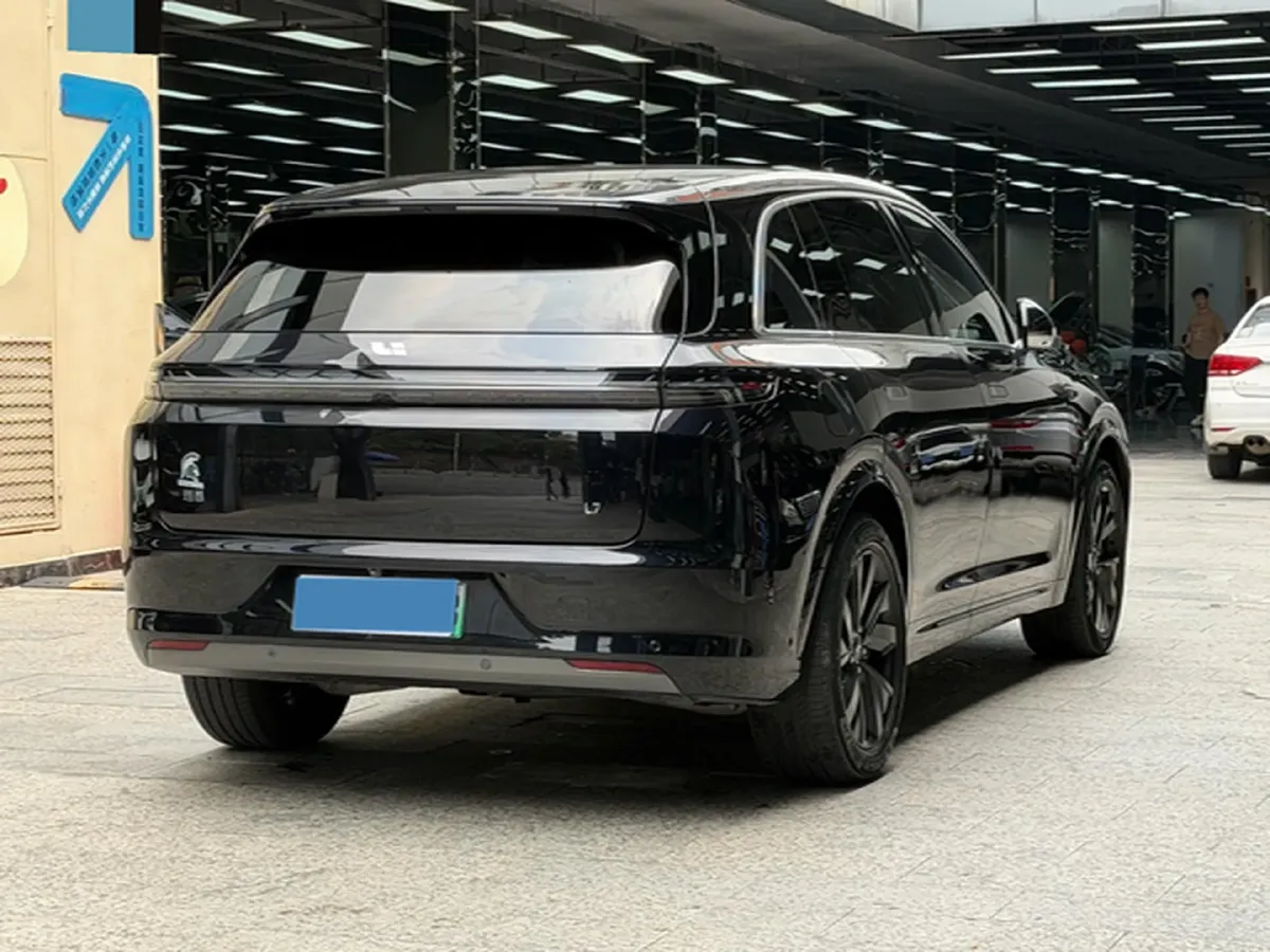 2023 Li L7 Range Extended 154HP REEV 40.9KWH,autocango,china used car exporter,china ev exporter,chinese used car exporter,chinese used ev exporter