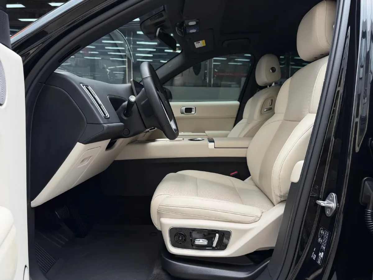 2023 Li L7 Range Extended 154HP REEV 40.9KWH,autocango,china used car exporter,china ev exporter,chinese used car exporter,chinese used ev exporter