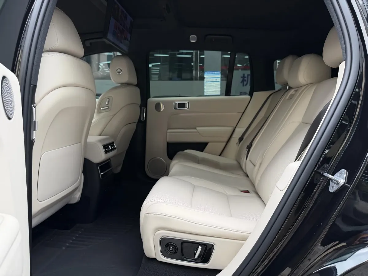 2023 Li L7 Range Extended 154HP REEV 40.9KWH,autocango,china used car exporter,china ev exporter,chinese used car exporter,chinese used ev exporter